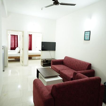 Castle Suites By Haven Homes, Kempegowda International Airport Road バンガロール エクステリア 写真