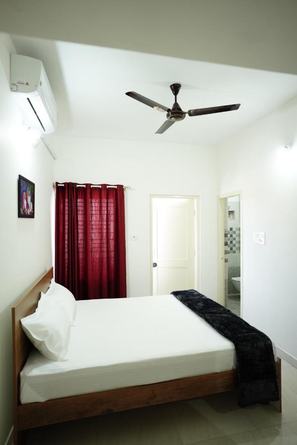 Castle Suites By Haven Homes, Kempegowda International Airport Road バンガロール エクステリア 写真