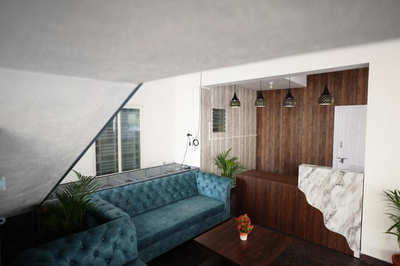 Castle Suites By Haven Homes, Kempegowda International Airport Road バンガロール エクステリア 写真