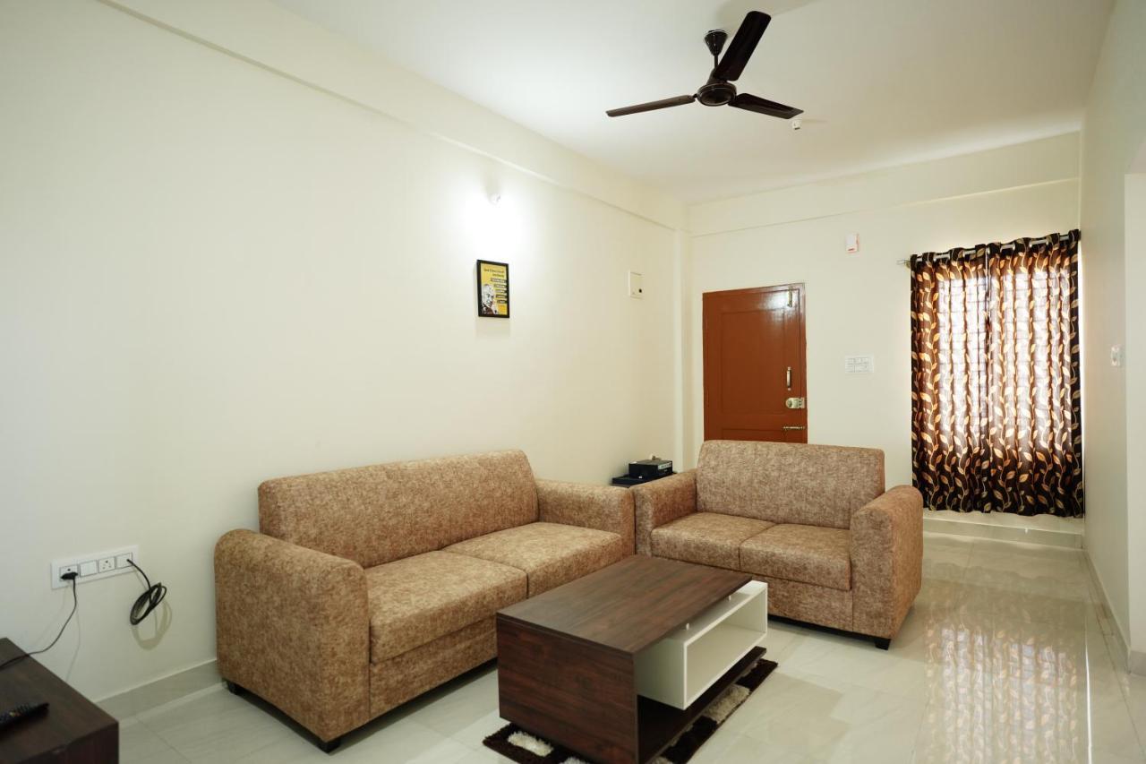 Castle Suites By Haven Homes, Kempegowda International Airport Road バンガロール エクステリア 写真