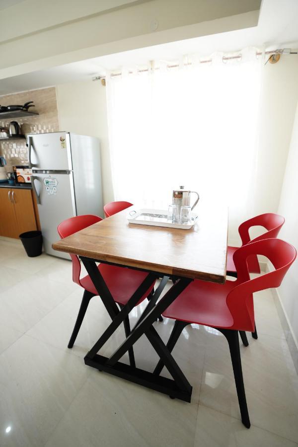 Castle Suites By Haven Homes, Kempegowda International Airport Road バンガロール エクステリア 写真
