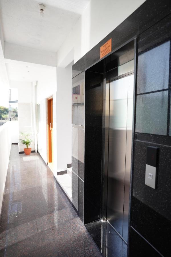 Castle Suites By Haven Homes, Kempegowda International Airport Road バンガロール エクステリア 写真